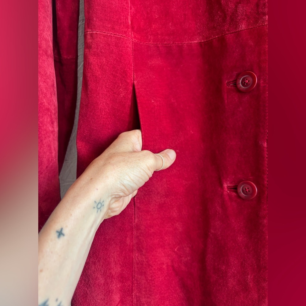 Vintage Cherokee 100% Suede Leather Red Collared Long Sleeve Button Jacket Coat - Picture 11 of 14